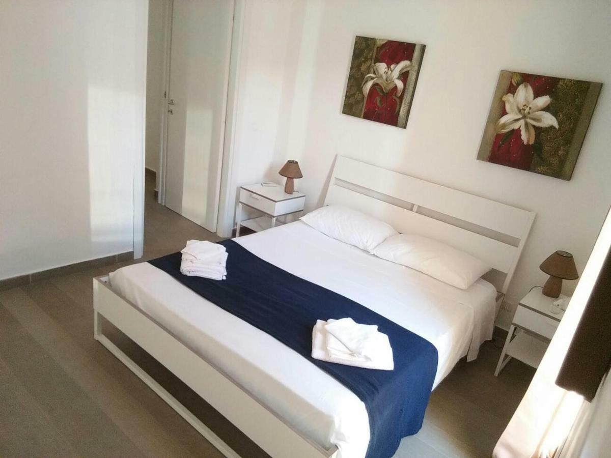 Appartement Le amiche 2 à Marina di Ragusa Extérieur photo
