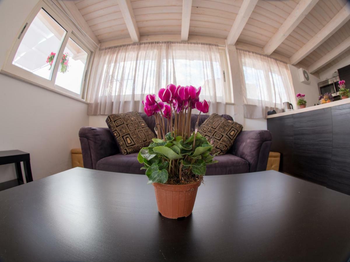 Appartement Le amiche 2 à Marina di Ragusa Extérieur photo