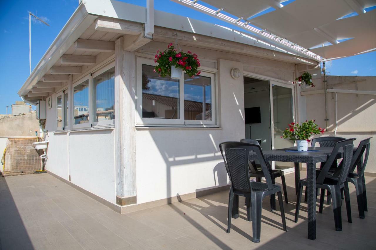 Appartement Le amiche 2 à Marina di Ragusa Extérieur photo