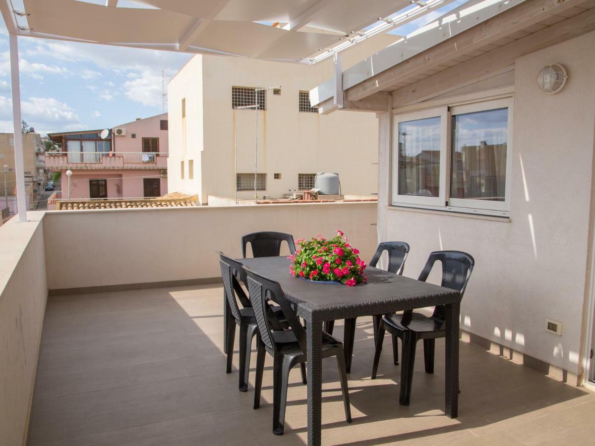 Appartement Le amiche 2 à Marina di Ragusa Extérieur photo